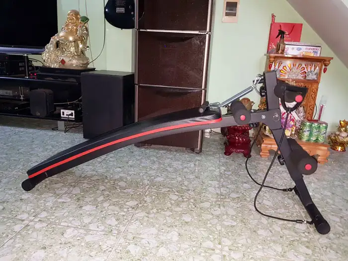 Ghế tập bụng đa năng DDS-BS1108 có thiết kế nhỏ gọn, tích hợp nhiều bài tập