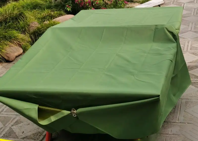 Dùng áo phủ bàn bóng bàn khi không chơi